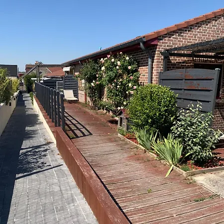 Confort Avec Terrasse 度假居 圣阿芒·莱斯奥